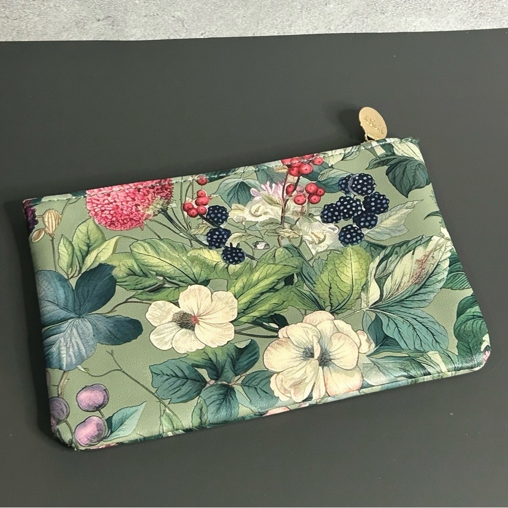 ipsy Floral Green Cosmetic Bag